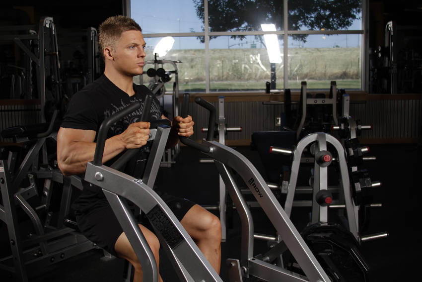 Row Machine (chest-supported) end ki position
