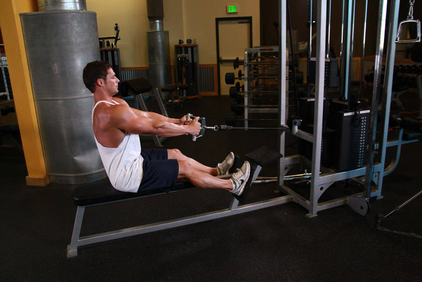 Seated Cable Row shuru ki position