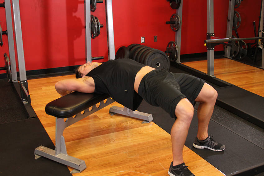 Dumbbell Pullover end ki position