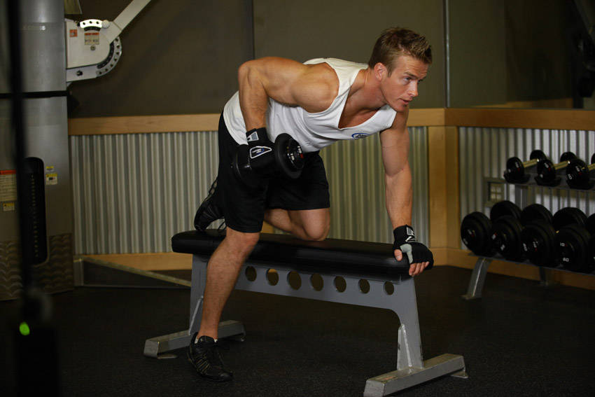 Triceps Kickback end ki position